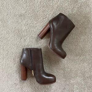 Vince Camuto brown booties size 6